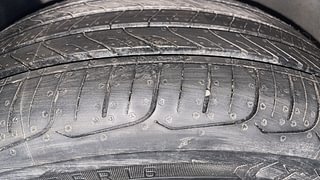 Used 2016 Hyundai Elite i20 [2014-2018] Asta 1.4 CRDI Diesel Manual tyres LEFT FRONT TYRE TREAD VIEW