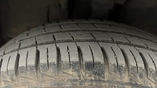 Used 2023 Renault Kwid 1.0 RXT AMT SCE Petrol Automatic tyres LEFT FRONT TYRE TREAD VIEW