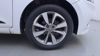 Used 2016 Hyundai Elite i20 [2014-2018] Asta 1.4 CRDI Diesel Manual tyres RIGHT FRONT TYRE RIM VIEW