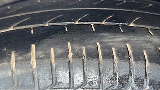 Used 2014 Hyundai i10 [2010-2016] Era Petrol Petrol Manual tyres RIGHT REAR TYRE TREAD VIEW