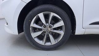 Used 2016 Hyundai Elite i20 [2014-2018] Asta 1.4 CRDI Diesel Manual tyres LEFT FRONT TYRE RIM VIEW