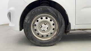 Used 2014 Hyundai i10 [2010-2016] Era Petrol Petrol Manual tyres LEFT FRONT TYRE RIM VIEW