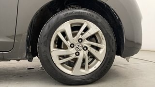 Used 2016 Honda Jazz [2015-2019] V Diesel Diesel Manual tyres RIGHT FRONT TYRE RIM VIEW