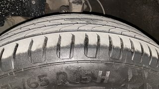 Used 2016 Honda Jazz [2015-2019] V Diesel Diesel Manual tyres LEFT FRONT TYRE TREAD VIEW