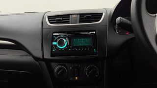 Used 2014 Maruti Suzuki Swift [2011-2017] VXi Petrol Manual top_features Integrated (in-dash) music system