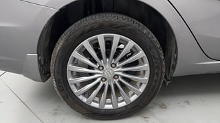 Used 2018 Maruti Suzuki Ciaz Alpha 1.4 MT Petrol Manual tyres RIGHT REAR TYRE RIM VIEW