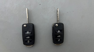 Used 2013 Volkswagen Polo [2010-2014] Highline1.2L (P) Petrol Manual extra CAR KEY VIEW