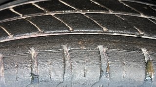 Used 2020 Renault Kwid 1.0 RXT AMT SCE Petrol Automatic tyres LEFT REAR TYRE TREAD VIEW