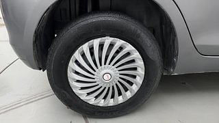 Used 2014 Maruti Suzuki Swift [2011-2017] VXi Petrol Manual tyres RIGHT REAR TYRE RIM VIEW