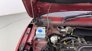 Used 2020 Renault Kwid 1.0 RXT AMT SCE Petrol Automatic engine ENGINE RIGHT SIDE HINGE & APRON VIEW