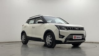 Used 2020 Mahindra XUV 300 W6 Diesel Diesel Manual exterior RIGHT FRONT CORNER VIEW