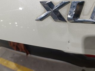 Used 2020 Mahindra XUV 300 W6 Diesel Diesel Manual dents MINOR DENT