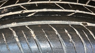 Used 2021 Renault Kiger RXZ 1.0 Turbo MT Petrol Manual tyres RIGHT REAR TYRE TREAD VIEW