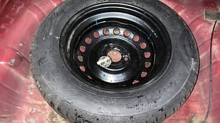 Used 2020 Renault Kwid 1.0 RXT AMT SCE Petrol Automatic tyres SPARE TYRE VIEW
