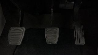 Used 2020 Mahindra XUV 300 W6 Diesel Diesel Manual interior PEDALS VIEW