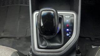 Used 2016 Hyundai Creta [2015-2018] 1.6 SX Plus Auto Petrol Petrol Automatic interior GEAR  KNOB VIEW