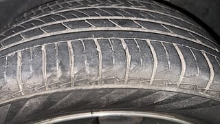 Used 2016 Hyundai Creta [2015-2018] 1.6 SX Plus Auto Petrol Petrol Automatic tyres LEFT REAR TYRE TREAD VIEW
