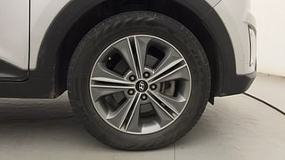 Used 2016 Hyundai Creta [2015-2018] 1.6 SX Plus Auto Petrol Petrol Automatic tyres RIGHT FRONT TYRE RIM VIEW
