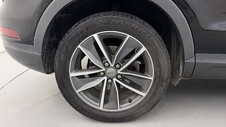 Used 2018 Audi Q3 30 TFSI Premium Petrol Automatic tyres RIGHT REAR TYRE RIM VIEW