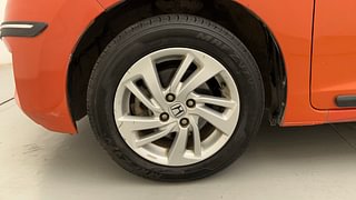 Used 2015 honda Jazz V CVT Petrol Automatic tyres LEFT FRONT TYRE RIM VIEW