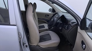 Used 2015 hyundai i10 Sportz 1.1 Petrol Petrol Manual interior RIGHT SIDE FRONT DOOR CABIN VIEW