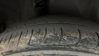 Used 2015 Honda Amaze [2013-2016] 1.2 VX i-VTEC Petrol Manual tyres RIGHT REAR TYRE TREAD VIEW