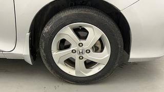 Used 2016 Honda City [2014-2017] VX (O) MT Petrol Manual tyres RIGHT FRONT TYRE RIM VIEW