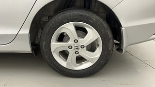 Used 2016 Honda City [2014-2017] VX (O) MT Petrol Manual tyres LEFT REAR TYRE RIM VIEW