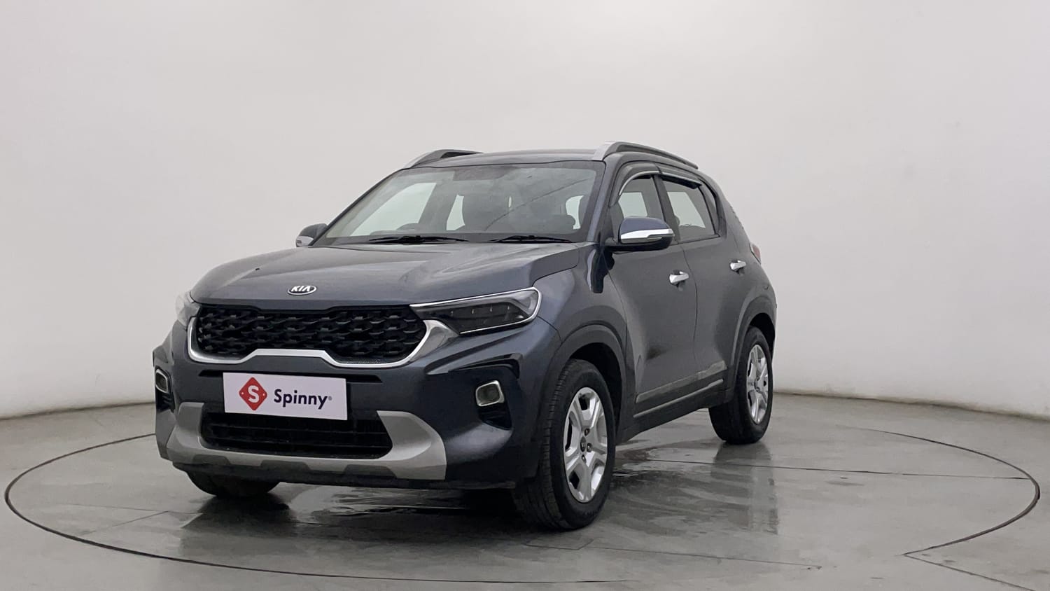 LEFT FRONT CORNER VIEW