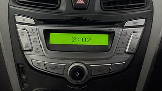 Used 2015 Hyundai Eon [2011-2018] Magna + (O) 1.0 Petrol Manual top_features Integrated (in-dash) music system
