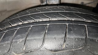 Used 2015 Maruti Suzuki Ertiga [2015-2018] ZXI+ Petrol Manual tyres RIGHT FRONT TYRE TREAD VIEW