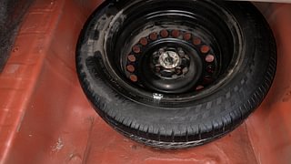 Used 2014 Honda City [2014-2017] SV CVT Petrol Automatic tyres SPARE TYRE VIEW