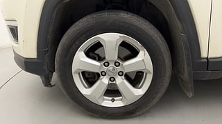 Used 2017 JEEP Compass [2017-2021] Limited 1.4 Petrol AT Petrol Automatic tyres LEFT FRONT TYRE RIM VIEW