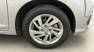 Used 2021 honda Jazz VX CVT Petrol Automatic tyres RIGHT FRONT TYRE RIM VIEW