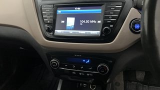 Used 2015 Hyundai Elite i20 [2014-2018] Asta 1.2 Petrol Manual top_features Integrated (in-dash) music system