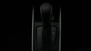 Used 2018 Maruti Suzuki Baleno [2015-2019] Zeta AT Petrol Petrol Automatic interior GEAR  KNOB VIEW