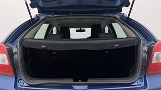 Used 2018 Maruti Suzuki Baleno [2015-2019] Zeta AT Petrol Petrol Automatic interior DICKY INSIDE VIEW