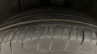 Used 2015 Hyundai Elite i20 [2014-2018] Asta 1.2 Petrol Manual tyres LEFT FRONT TYRE TREAD VIEW