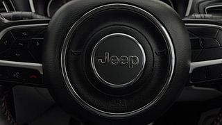 Used 2017 JEEP Compass [2017-2021] Limited 1.4 Petrol AT Petrol Automatic top_features Airbags