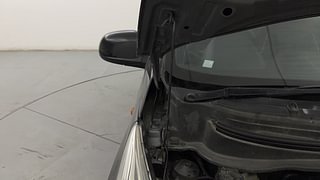 Used 2015 Hyundai Eon [2011-2018] Magna + (O) 1.0 Petrol Manual engine ENGINE RIGHT SIDE HINGE & APRON VIEW