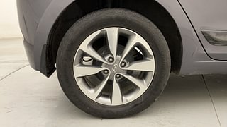 Used 2015 Hyundai Elite i20 [2014-2018] Asta 1.2 Petrol Manual tyres RIGHT REAR TYRE RIM VIEW