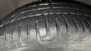 Used 2014 Honda City [2014-2017] SV CVT Petrol Automatic tyres RIGHT FRONT TYRE TREAD VIEW