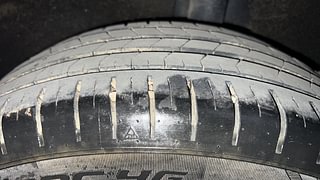 Used 2018 Maruti Suzuki Baleno [2015-2019] Zeta AT Petrol Petrol Automatic tyres LEFT REAR TYRE TREAD VIEW