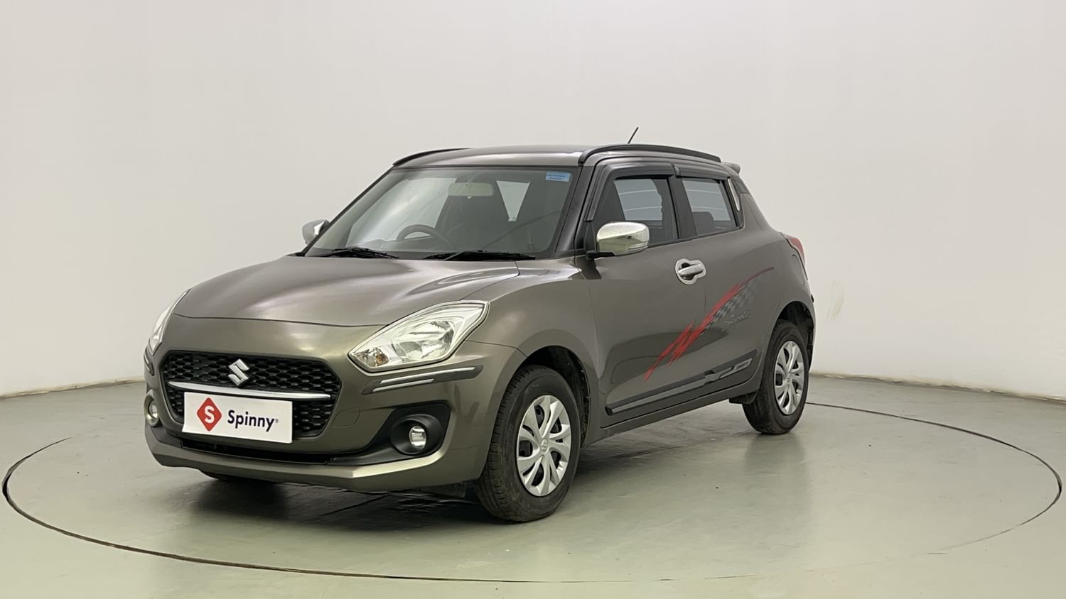 LEFT FRONT CORNER VIEW