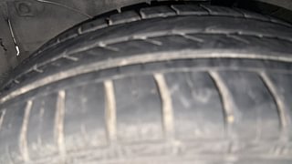 Used 2013 Honda City [2011-2014] 1.5 V MT Petrol Manual tyres LEFT FRONT TYRE TREAD VIEW