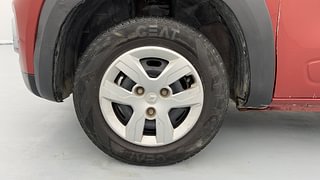 Used 2017 Renault Kwid [2015-2019] 1.0 RXT AMT Petrol Automatic tyres LEFT FRONT TYRE RIM VIEW