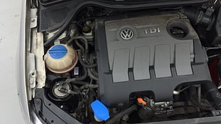 Used 2013 volkswagen Vento 1.6L Highline Diesel Diesel Manual engine ENGINE RIGHT SIDE VIEW