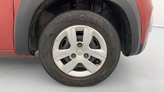 Used 2017 Renault Kwid [2015-2019] 1.0 RXT AMT Petrol Automatic tyres RIGHT FRONT TYRE RIM VIEW