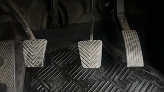 Used 2018 Hyundai Elite i20 [2018-2020] Asta 1.2 Petrol Manual interior PEDALS VIEW