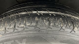 Used 2018 Hyundai Elite i20 [2018-2020] Asta 1.2 Petrol Manual tyres LEFT FRONT TYRE TREAD VIEW